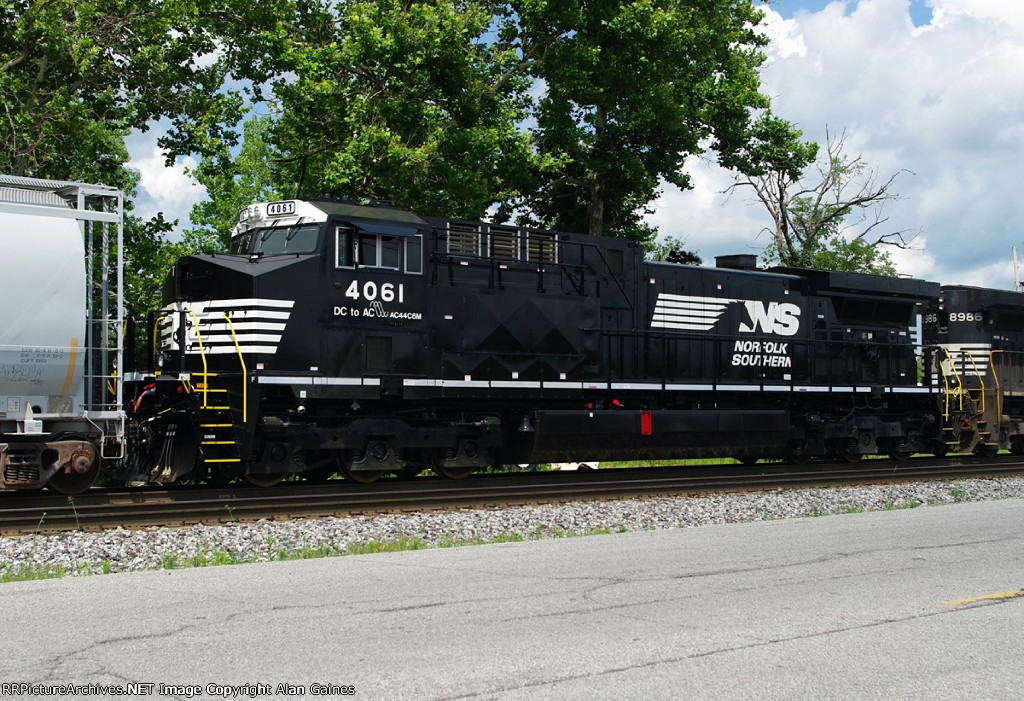 NS 4061